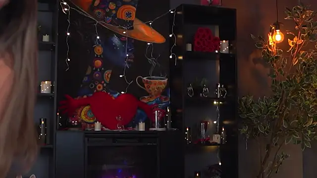 Evelyn Evyyy online show from 25, 2, 2026