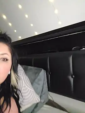 -BonnieBlack- online show from 1, 4, 2026