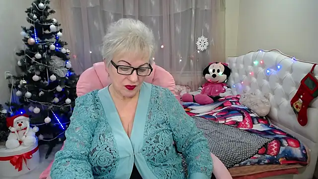 KayleSmoll online show from 15, 1, 2025