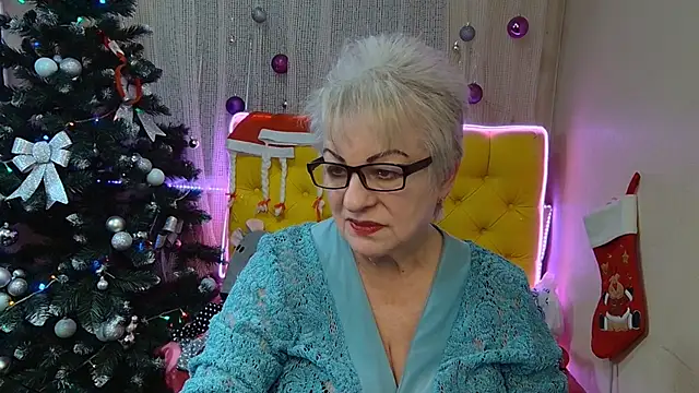 KayleSmoll online show from 19, 1, 2025