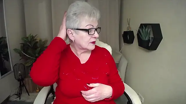 KayleSmoll online show from 3, 2, 2026