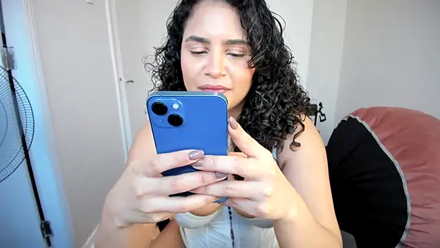 cinnamon rosa online show from 27, 2, 2025