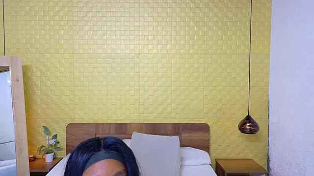 Shamiraa moore online show from 5, 2, 2026