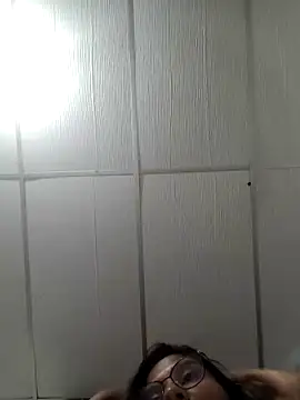 Snapshot of Sofythom1 chatting on 8, 5, 2026 Sofythom1 online show from 8, 5, 2026