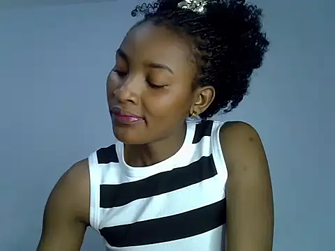 Snapshot of cute-alexis chatting on 13, 9, 2025 cute-alexis online show from 13, 9, 2025