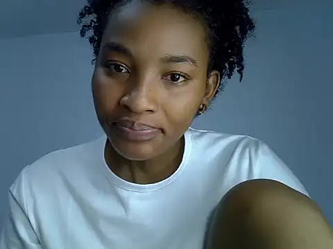 Snapshot of cute-alexis chatting on 18, 9, 2025 cute-alexis online show from 18, 9, 2025