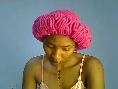 Snapshot of cute-alexis chatting on 23, 11, 2025 cute-alexis online show from 23, 11, 2025