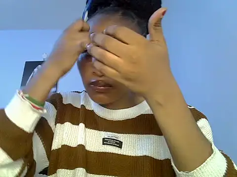 cute-alexis online show from 7, 4, 2026