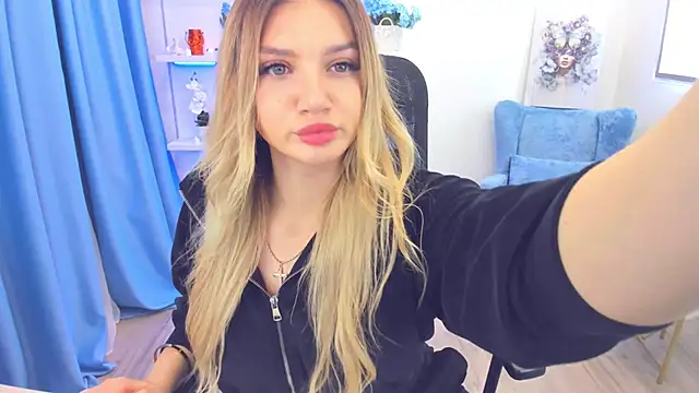 SelenaeMoore online show from 21, 10, 2025