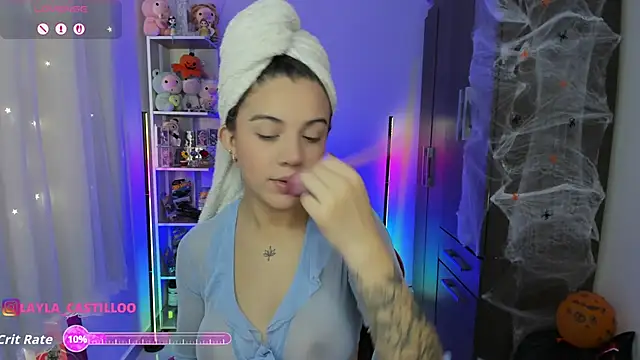 Snapshot of Layla_castilloo chatting on 4, 11, 2025 Layla castilloo online show from 4, 11, 2025