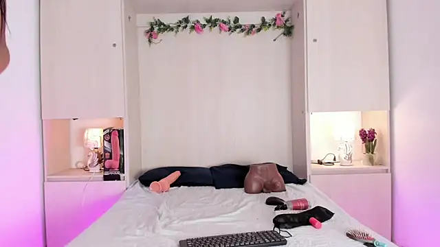 Snapshot of KendallRosse1 chatting on 6, 1, 2026 KendallRosse1 online show from 6, 1, 2026