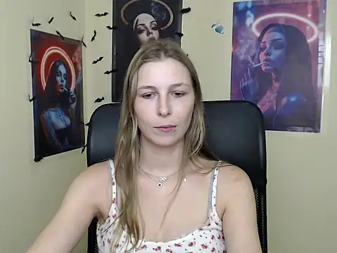 Snapshot of StrangerGi chatting on 14, 7, 2026 StrangerGi online show from 14, 7, 2026