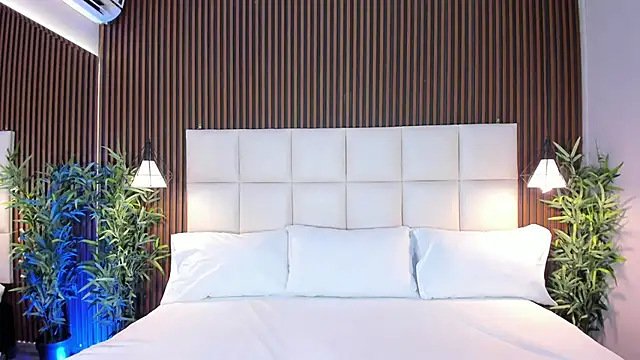 CailynBrowm online show from 9, 11, 2025