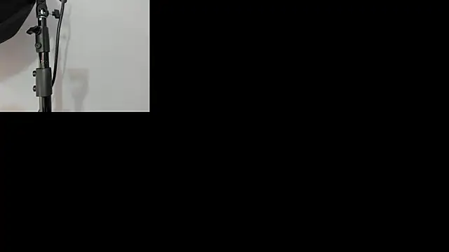 CailynBrowm online show from 27, 3, 2026