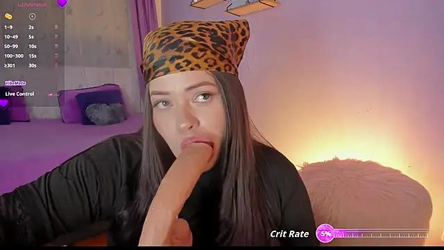 dennisbonnet  online show from 21, 12, 2025