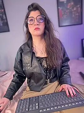 hannaasweet online show from 13, 6, 2026