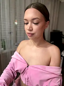 Snapshot of bunnyrich chatting on 28, 9, 2025 bunnyrich online show from 28, 9, 2025