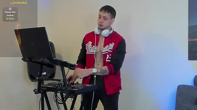 Snapshot of matt_saill chatting on 14, 9, 2025 matt saill online show from 14, 9, 2025