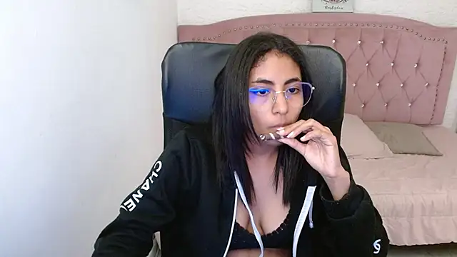 shaneelle online show from 28, 2, 2025