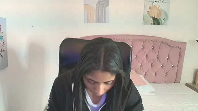 shaneelle online show from 12, 9, 2025