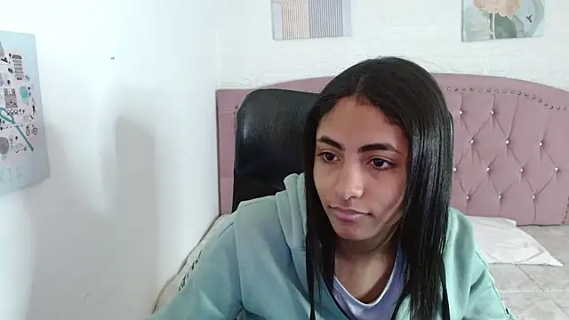 shaneelle online show from 8, 10, 2025