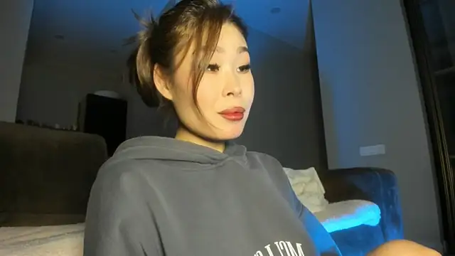 Snapshot of Yukisans chatting on 21, 2, 2025 Yukisans online show from 21, 2, 2025