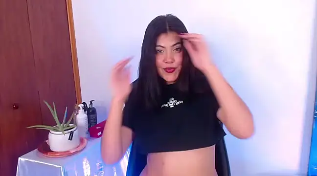 Snapshot of SusyAlvarez chatting on 5, 2, 2025 SusyAlvarez online show from 5, 2, 2025