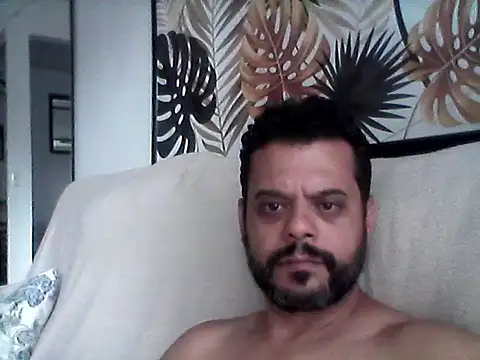 HornyBeachBoyBR online show from 5, 3, 2026