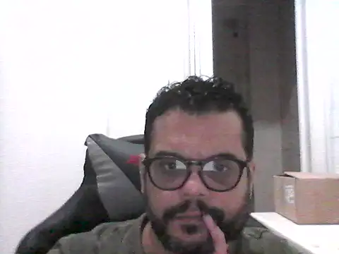 Snapshot of HornyBeachBoyBR chatting on 3, 7, 2026 HornyBeachBoyBR online show from 3, 7, 2026