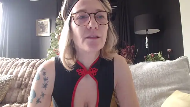 godinflower online show from 28, 11, 2025