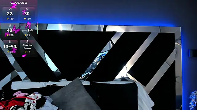 AmmyJones  online show from 18, 12, 2025