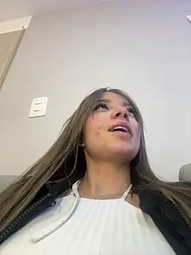 Snapshot of AmmyJones_ chatting on 21, 4, 2026 AmmyJones online show from 21, 4, 2026