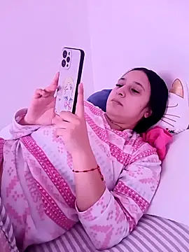 Juanamd1 online show from 5, 3, 2025