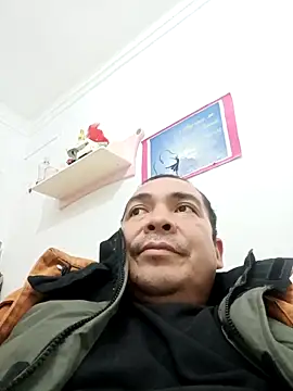 Snapshot of caballoteybruto chatting on 20, 12, 2025 caballoteybruto online show from 20, 12, 2025