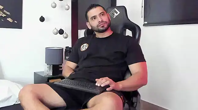 Snapshot of Dereck_vega chatting on 11, 12, 2024 Dereck vega online show from 11, 12, 2024