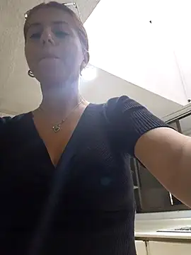 Nahiajhonson  online show from 7, 4, 2026