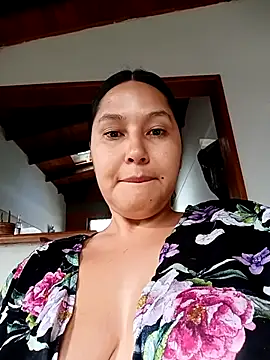 Snapshot of SamaraJay1 chatting on 3, 5, 2026 SamaraJay1 online show from 3, 5, 2026