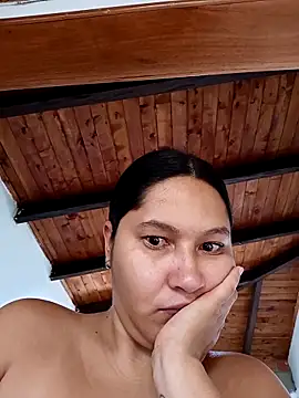Snapshot of SamaraJay1 chatting on 10, 5, 2026 SamaraJay1 online show from 10, 5, 2026