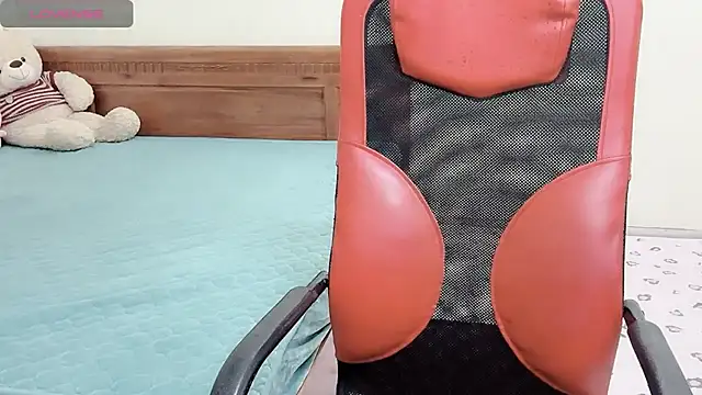 Snapshot of TrinhH_Nabbi chatting on 9, 1, 2025 TrinhH Nabbi online show from 9, 1, 2025