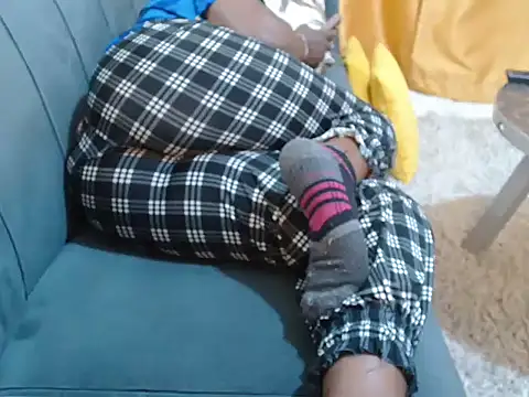 leslysexygirl online show from 7, 4, 2026