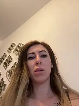 Snapshot of RaquelleDevon chatting on 22, 1, 2025 RaquelleDevon online show from 22, 1, 2025