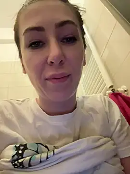 Snapshot of RaquelleDevon chatting on 12, 2, 2025 RaquelleDevon online show from 12, 2, 2025