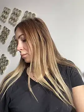 Snapshot of RaquelleDevon chatting on 26, 2, 2025 RaquelleDevon online show from 26, 2, 2025