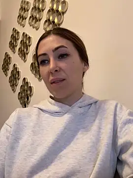 Snapshot of RaquelleDevon chatting on 6, 3, 2025 RaquelleDevon online show from 6, 3, 2025