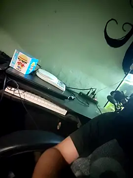 Snapshot of anturo1566 chatting on 4, 12, 2025 anturo1566 online show from 4, 12, 2025