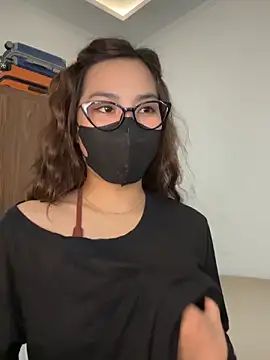 Lilisa miu online show from 3, 2, 2026