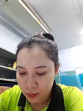 Benlla2802 online show from 9, 12, 2024