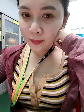 Benlla2802 online show from 16, 12, 2024