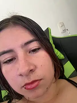 Snapshot of Mia_foxx_ chatting on 2, 2, 2025 Mia foxx online show from 2, 2, 2025