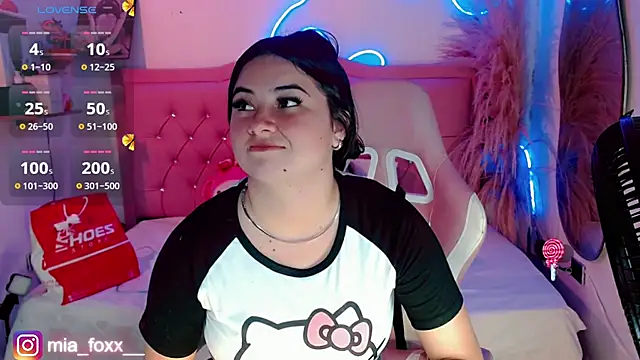 Snapshot of Mia_foxx_ chatting on 27, 9, 2025 Mia foxx online show from 27, 9, 2025